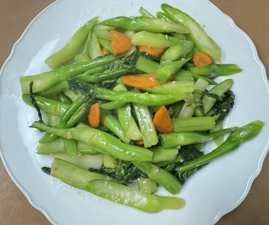 Stir Fried GaiLan 蒜蓉炒芥兰